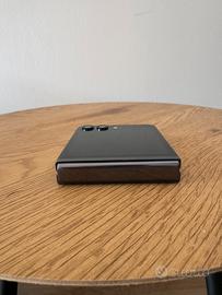 Samsung  Galaxy zFlip5