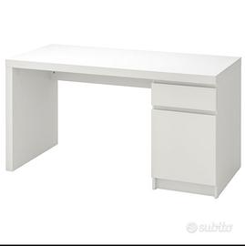 Scrivania MALM IKEA