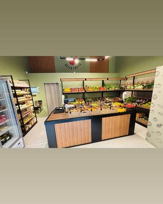 Attività commerciale di frutta e verdura