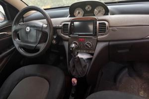Lancia Y