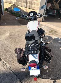 Moto Guzzi V9 - 2016