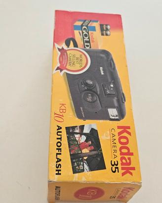 Kodak KB10 Autoflash Camera 35mm + box e rullino