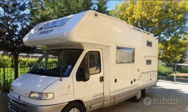 Camper mansardato 6 posti letto