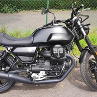 Moto Guzzi V7 IV - 2022