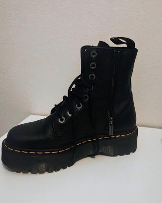 Dr Martens stivaletto