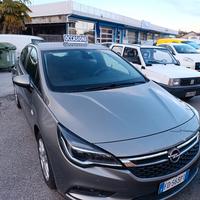 Opel Astra 1.6 CDTi 5 porte 
