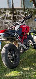 Ducati Hypermotard 1100