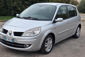 Renault Sceni 1.5 dCi/105CV Serie Speciale