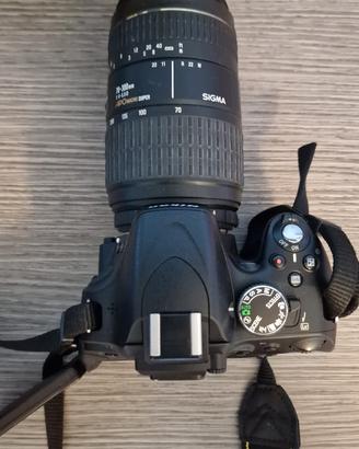 Nikon d5100 con 2 obiettivi 