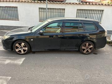 Vende urgentemente per passaggio ad auto aziendale