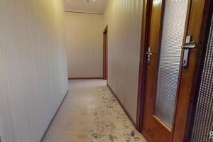 Via Don Minzoni. Pentavano con doppio servizio