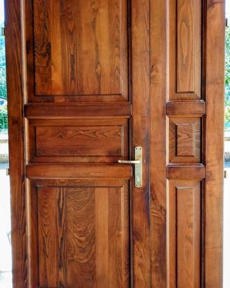 Portone in legno