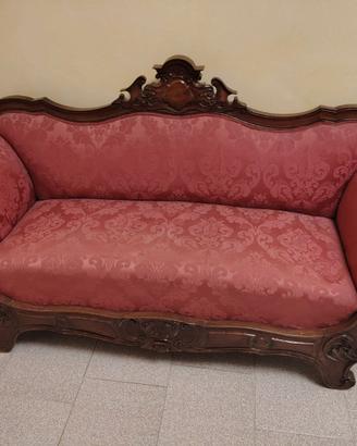 Divano di antiquariato