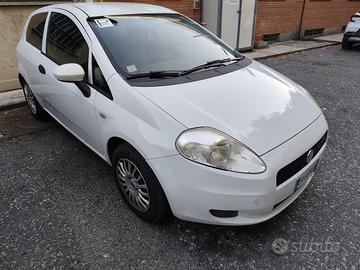 Grande Punto GPL (3000€ trattabili)