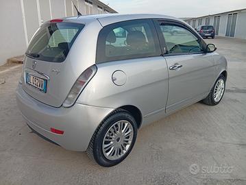 Ypsilon 1.3 Multijet 75 cv 
