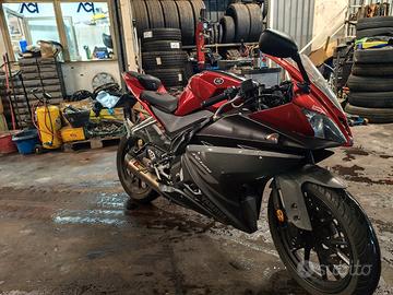 Yamaha YZF R125