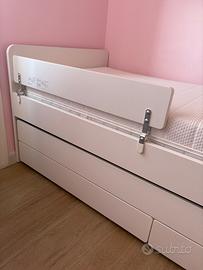 Doppio letto IKEA con due materassi inclusi