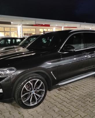 BMW X3 allestimento ""XLINE""