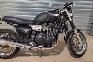 Triumph Legend 900 TT