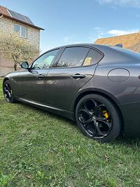 Alfa Romeo Giulia Super 2.2 restyling Veloce 215cv