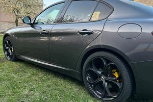 Alfa Romeo Giulia Super 2.2 restyling Veloce 215cv