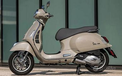 Piaggio Vespa GTS Super 310 hpe