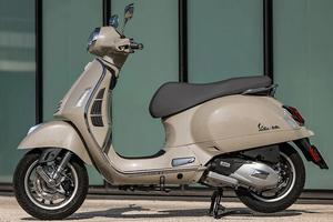 Piaggio Vespa GTS Super 310 hpe