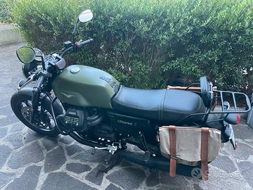 Moto Guzzi V7 Stone