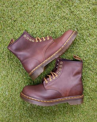 Dr. Martens Crazy Horse n.37  Brown 