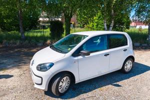 Volkswagen UP! Metano + Benzina 2015 – 46.700 km –