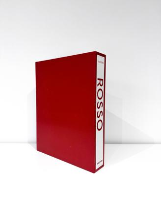 Libro assouline rosso valentino