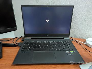 HP Victus16":Ryzen 7 5800H,16GB RAM,RTX 3050,512GB