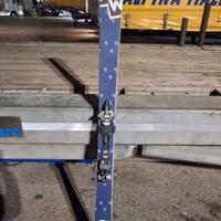 Scialpinismo freeride con attacchi e pelli