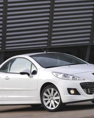 PEUGEOT 207 1.6 THP 156CV CC Féline