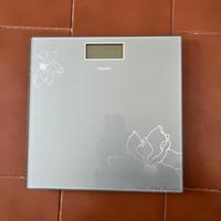 Bilancia pesapersone in vetro con fiori