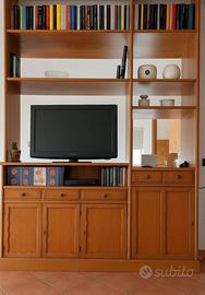 Mobile libreria di legno