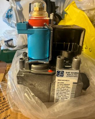 Valvola gas SIT 845070 caldaia Riello