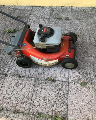 Tosaerba a scoppio BRIGGS e STRATTON