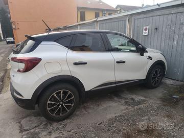 Renault Captur ibrida