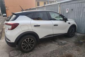 Renault Captur ibrida