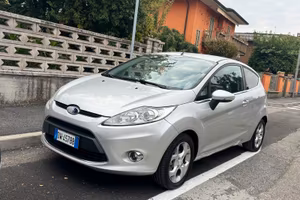 Ford Fiesta automatica