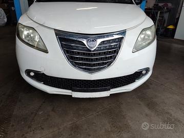 Paraurti anteriore LANCIA YPSILON del 2011