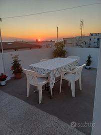 Bilocale con terrazzo in ultimo minuto dal 28/8