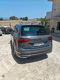 TIGUAN ELEGANCE FULL AUTOMATICA