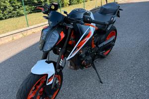 Ktm duke 890-r