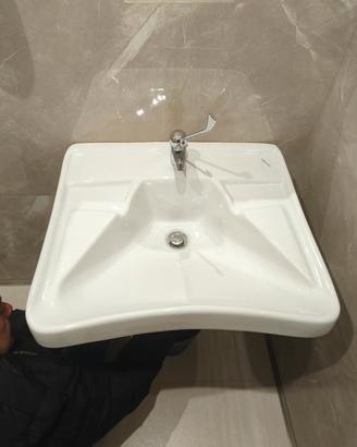 lavabo per disabili 
