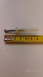 96 tasselli da 6mm con vite 