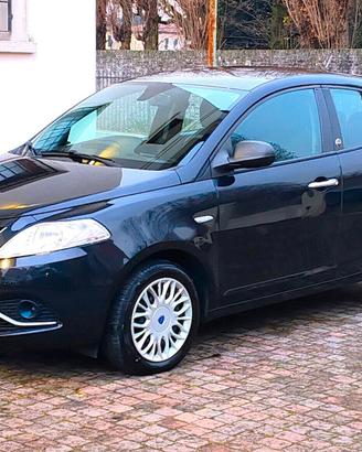 Lancia Ypsilon 1.2 69 CV 5 porte GPL Ecochic Silve