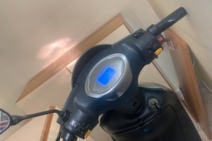 Scooter elettrico z-tech