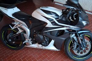 Honda CBR 600RR 2007 da vetrina !!!